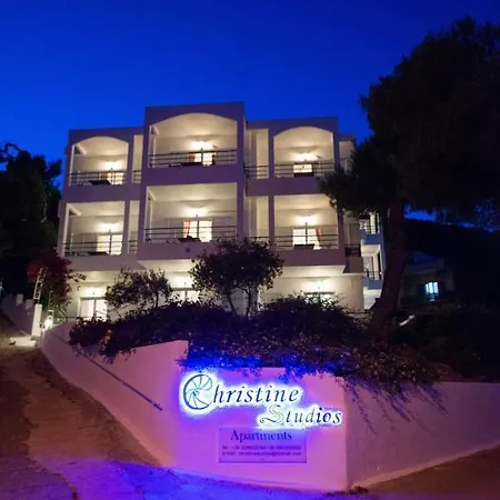 Apartahotel Christine 3*
